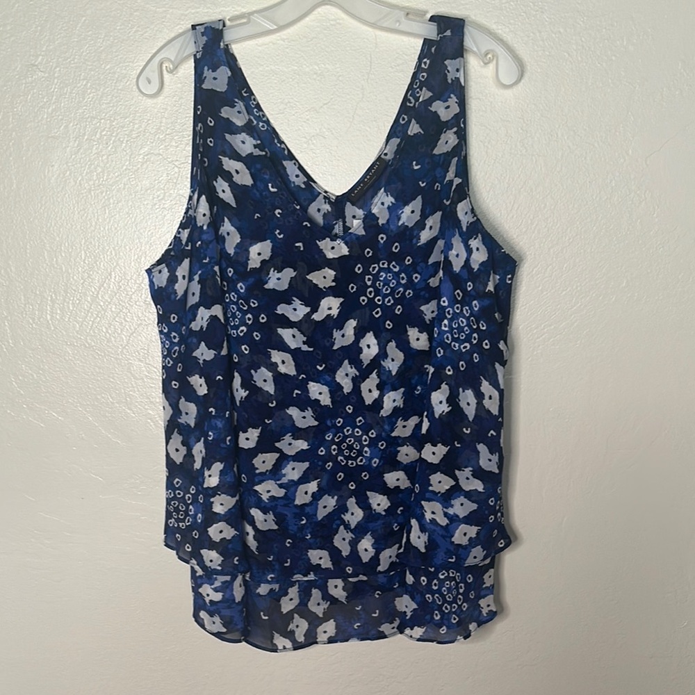 NWT Lane Bryant Blue Floral Sleeveless Top
Size 18